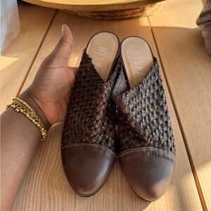 Hispanitas Women's Brown Woven Leather Mules